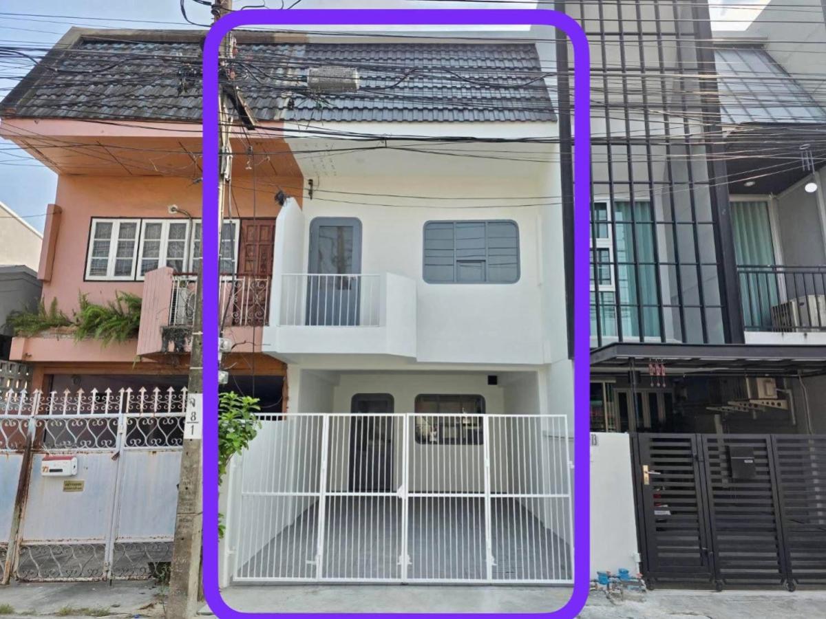 For SaleTownhomeChokchai 4, Ladprao 71, Ladprao 48, : For Sale Townhome, Chokchai 4, Soi 55 , newly renovated , Lat Phrao , Lat Phrao , Bangkok , CX-141454