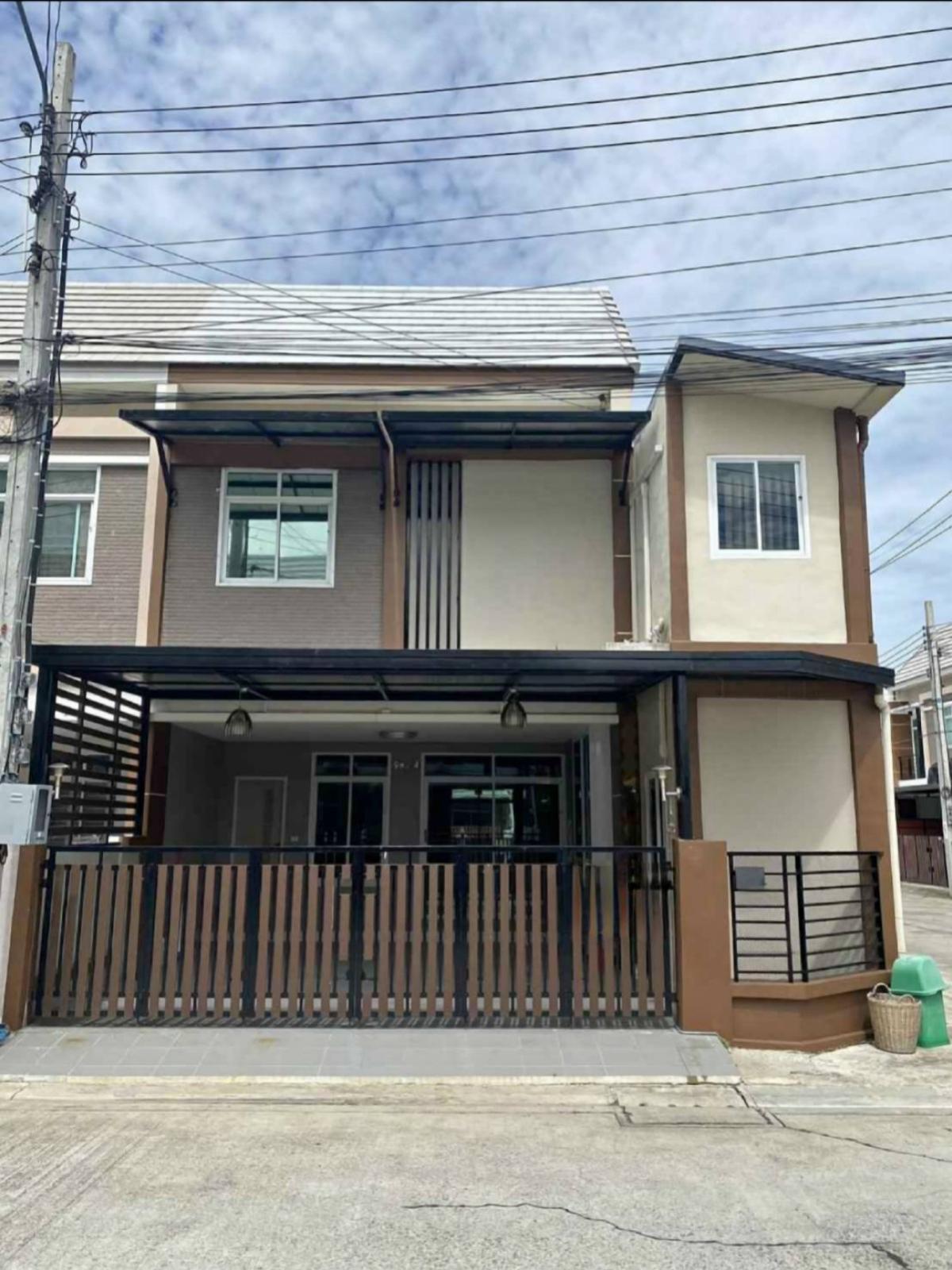 ขายทาวน์โฮมท่าพระ ตลาดพลู วุฒากาศ : ขายทาวน์เฮ้าส์/ทาวน์โฮม  วินนิ่ง เรสซิเดนส์ เทอดไทย - กัลปพฤกษ์ ห้องมุม MRT-ภาษีเจริญ บางหว้า เขต ภาษีเจริญ กรุงเทพ CX-141662