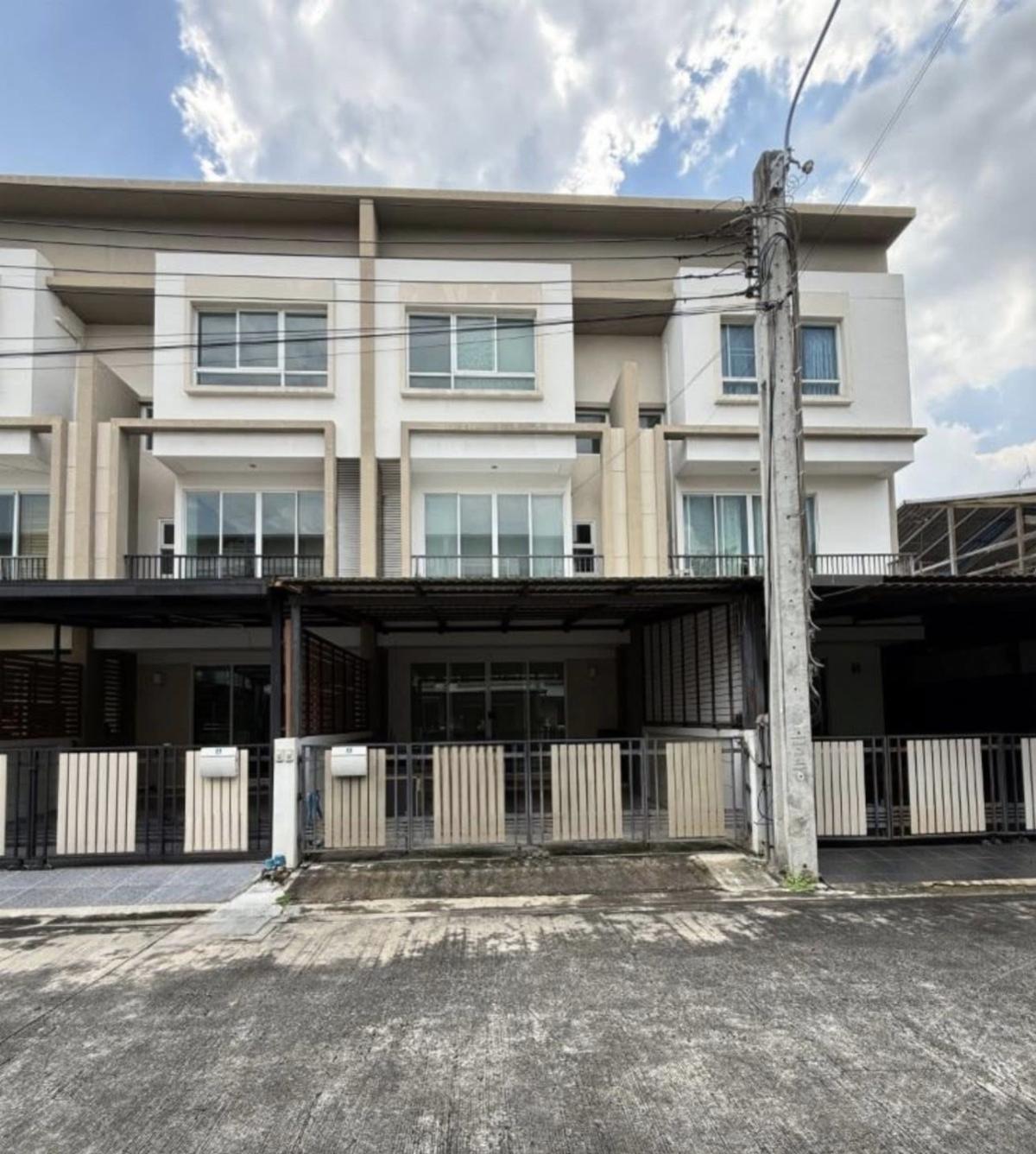 For SaleTownhomeKasetsart, Ratchayothin : For Sale Townhouse/Townhome  , Lumpini Town Place Ratchayothin - Sena , MRT-Chatuchak Park , Chankasem , Chatuchak , Bangkok , CX-141481