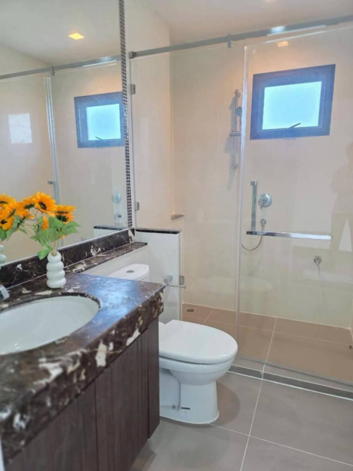 ขายบ้านนวมินทร์ รามอินทรา : ขายบ้าน  เศรษฐสิริ วัชรพล ออเงิน เขต สายไหม กรุงเทพ CX-141659