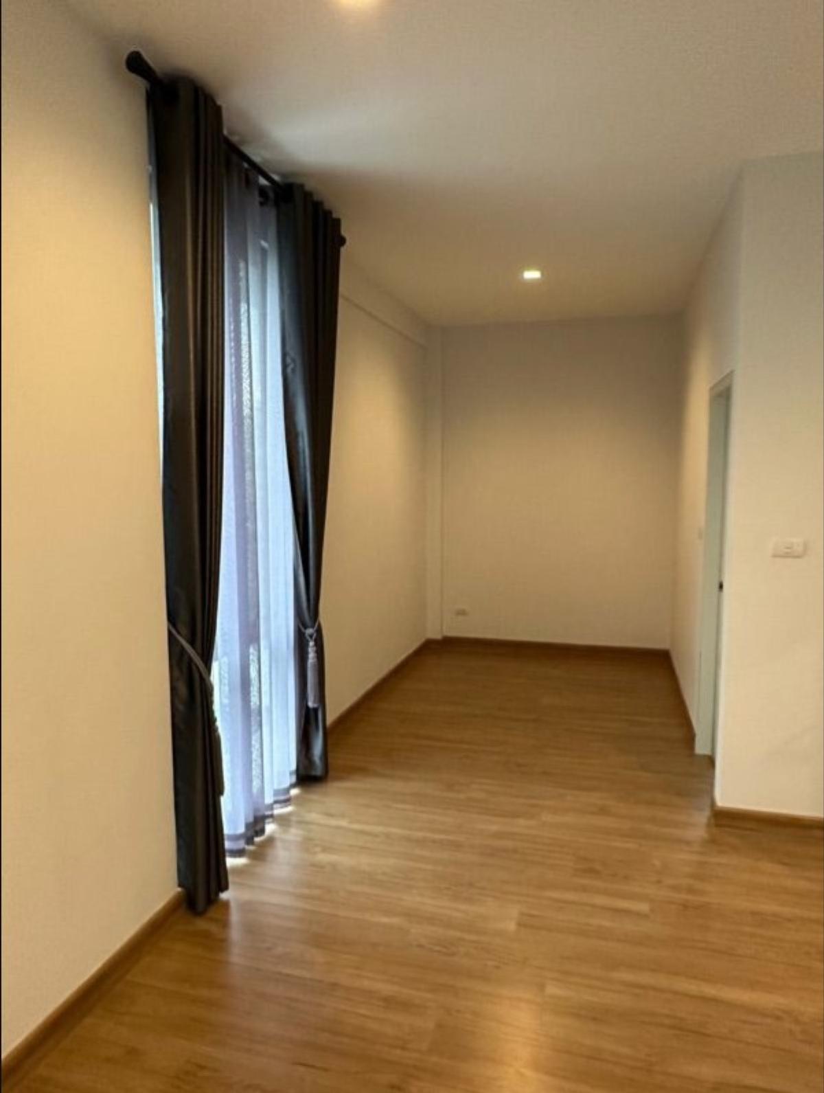 ขายบ้านบางแค เพชรเกษม : ขายบ้าน  วิสดอม กรีนทาวน์ 2 ห้องมุม หนองแขม เขต หนองแขม กรุงเทพ CX-140852