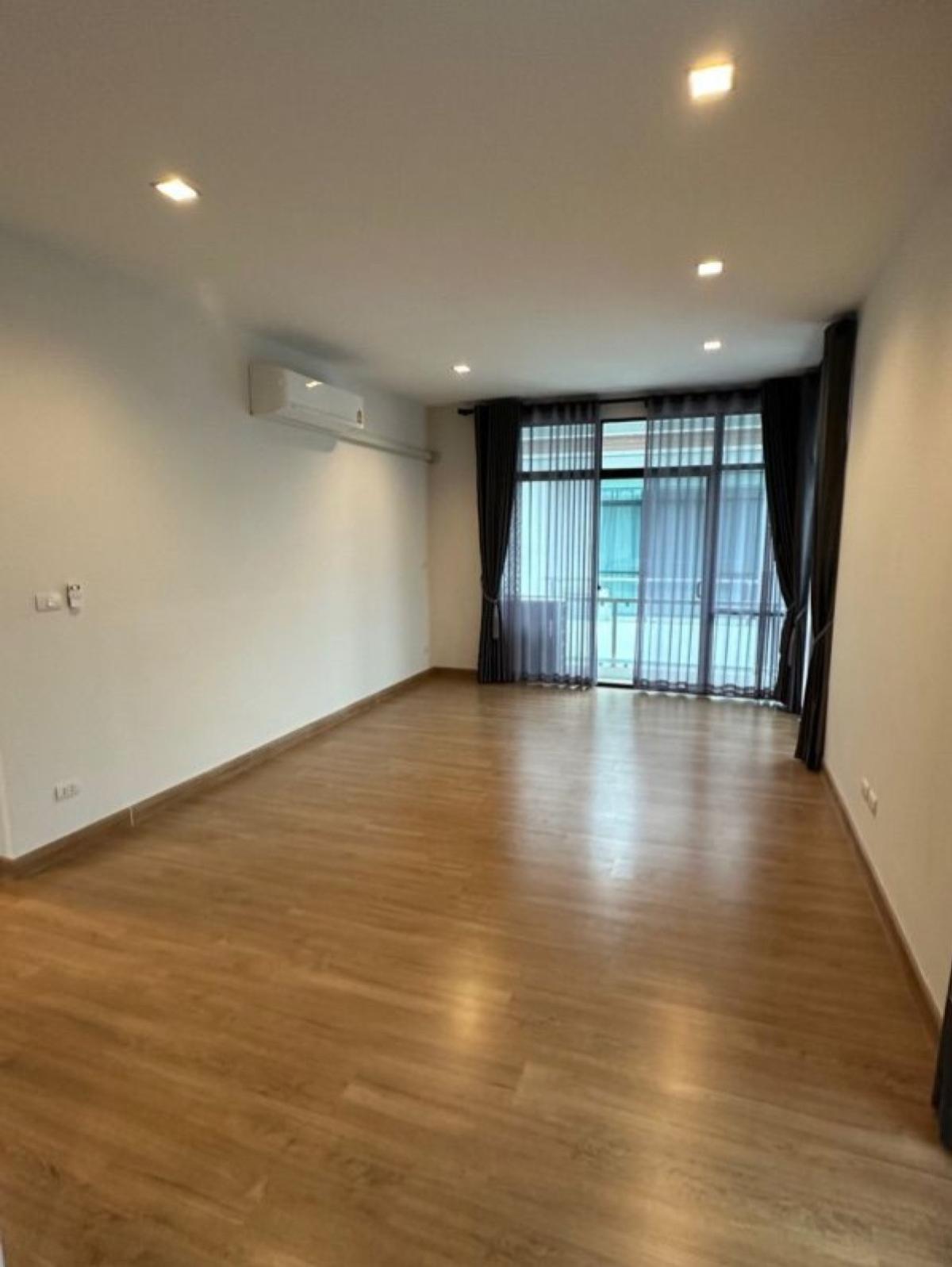 ขายบ้านบางแค เพชรเกษม : ขายบ้าน  วิสดอม กรีนทาวน์ 2 ห้องมุม หนองแขม เขต หนองแขม กรุงเทพ CX-140852