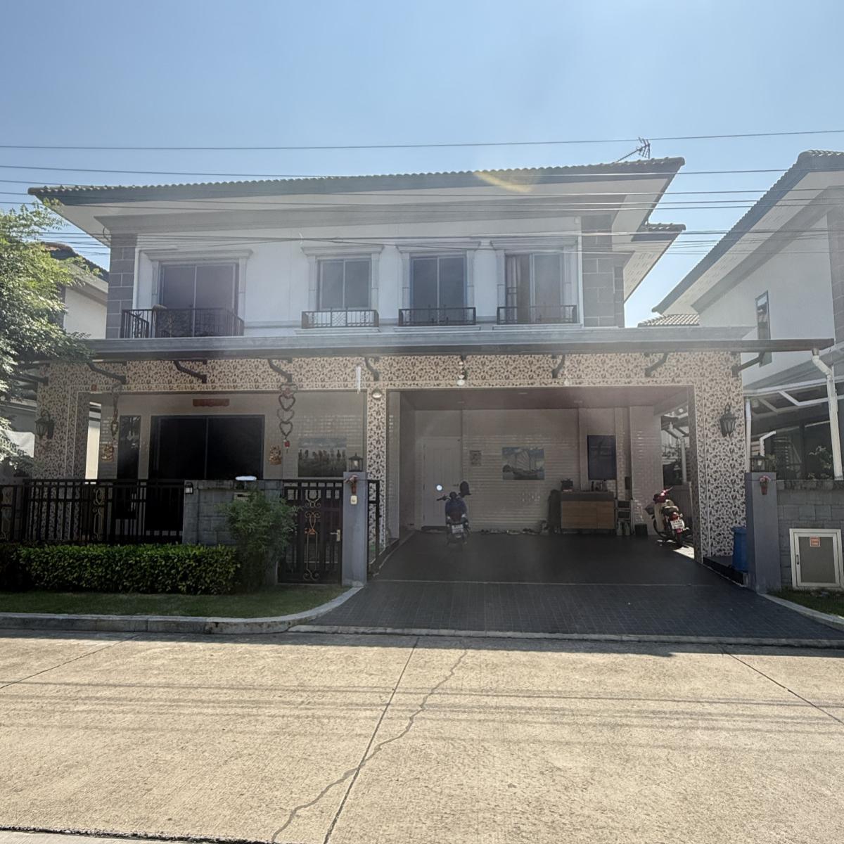 For SaleHouseBang kae, Phetkasem : For Sale House , Grandio Bangkhae , MRT-Lak Song , Lak Song , Bang Khae , Bangkok , CX-140103