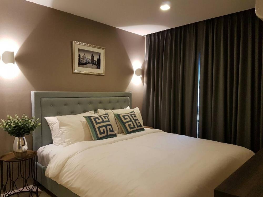 ขายคอนโดคลองเตย กล้วยน้ำไท : For Sell by Owner: 1 BR Pool View @ Metro luxe Rama 4