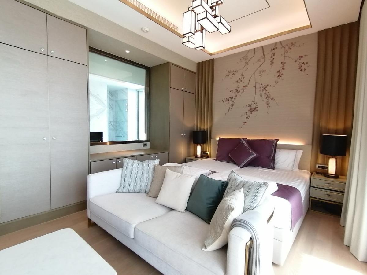 For RentCondoWongwianyai, Charoennakor : 3 bathrooms near ICON siam at Mandarin Oriental residence, Contact 062-496-6454