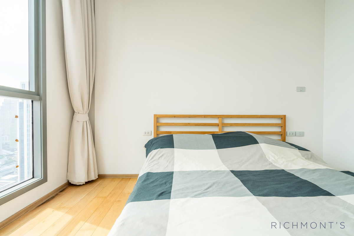 ให้เช่าคอนโดนานา : 3 ห้องนอน 3 ห้องน้ำ ที่ Hyde Sukhumvit 13, Contact 062-496-6454