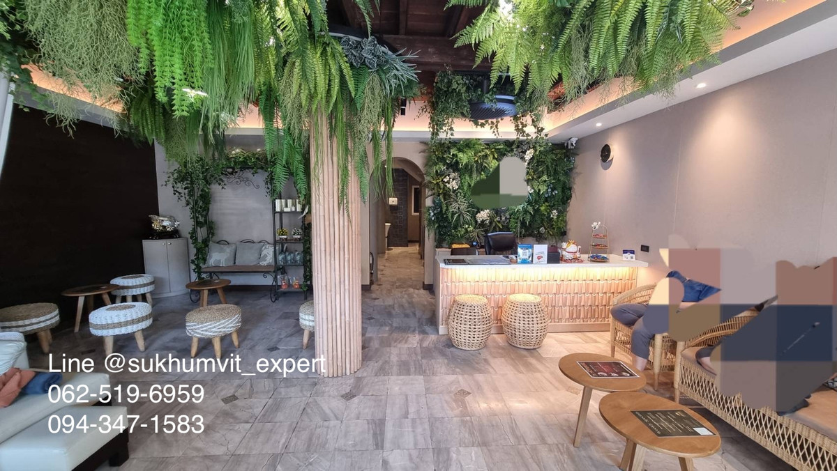 For RentRetail SpaceSukhumvit, Asoke, Thonglor : Lease Takeover Thai Massage | 3-Storey Commercial Building | Phrom Phong