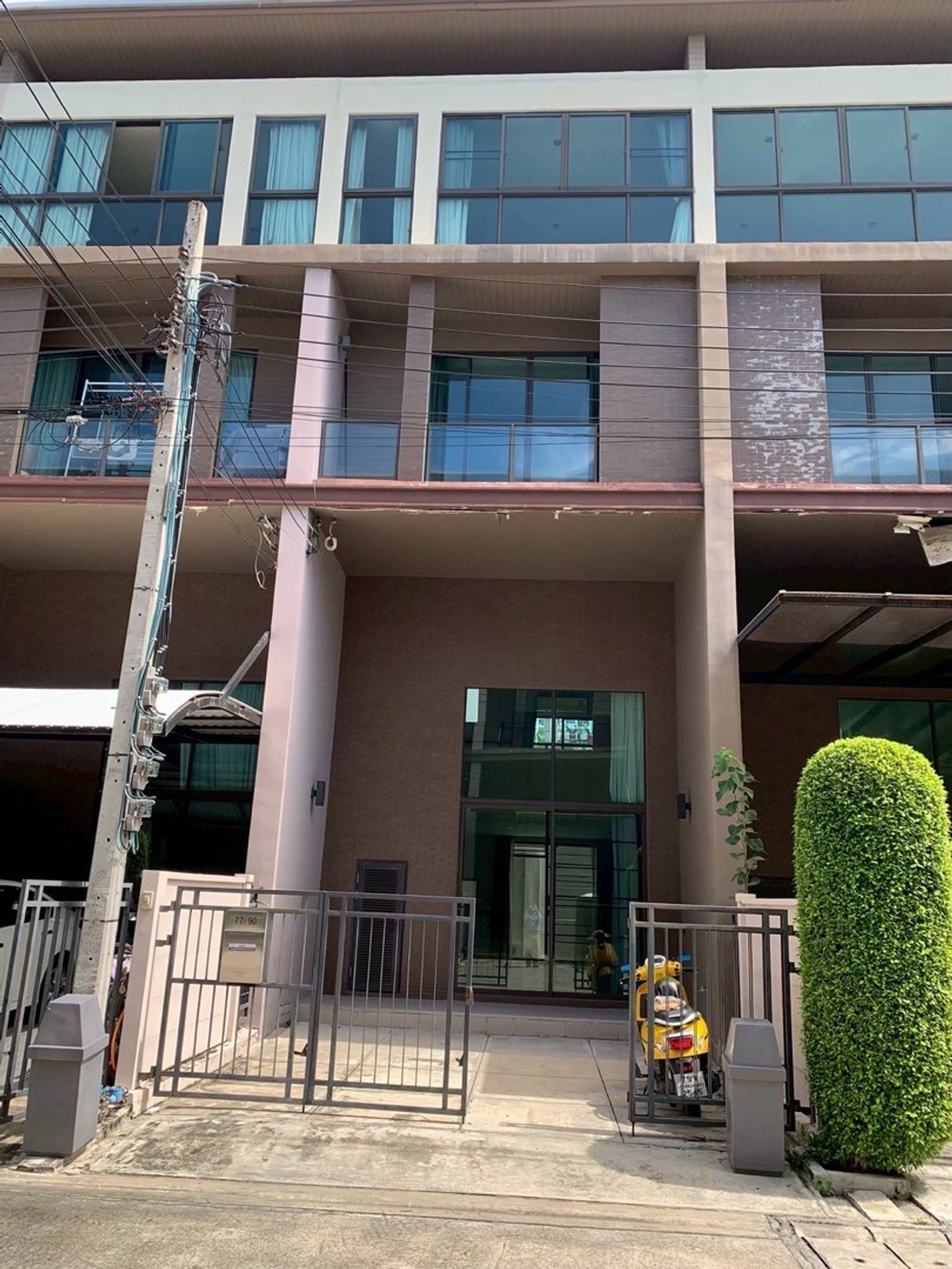 ให้เช่าทาวน์โฮมเกษตรศาสตร์ รัชโยธิน : ✅ ให้เช่า Townhome 3.5 ชั้น บ้านกลางเมือง รัชโยธิน ซอยพหล 34 ทำโฮมออฟฟิศได้ 3 ห้องนอน 4 ห้องน้ำ 1 ห้องโถง