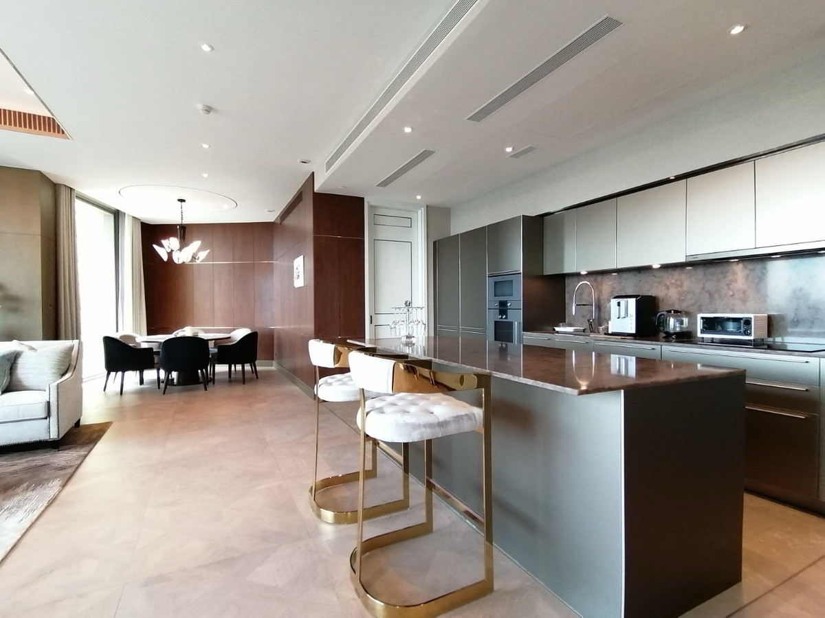 For RentCondoWongwianyai, Charoennakor : 3 bathrooms near ICON siam at Mandarin Oriental residence, Contact 062-496-6454