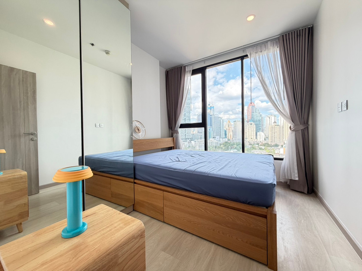 For SaleCondoSathorn, Narathiwat : ✨ Good price unit for sale, fully furnished, ready to move in 🏡🛏 Type: 1 bedroom, 1 bathroom 📏 Size: 31 sq m. 💰 Price: 5,490,000 baht 📍 Location: city center, convenient travel🏷️ For Sale