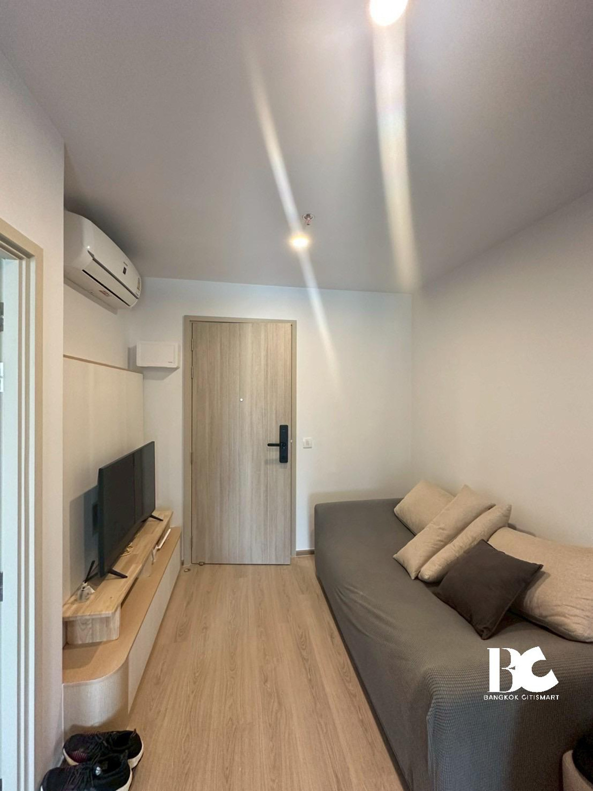 ให้เช่าคอนโดคลองเตย กล้วยน้ำไท : 🏙 For Rent / ให้เช่า – Life Rama 4 Asoke  | Close to MRT Queen Sirikit 