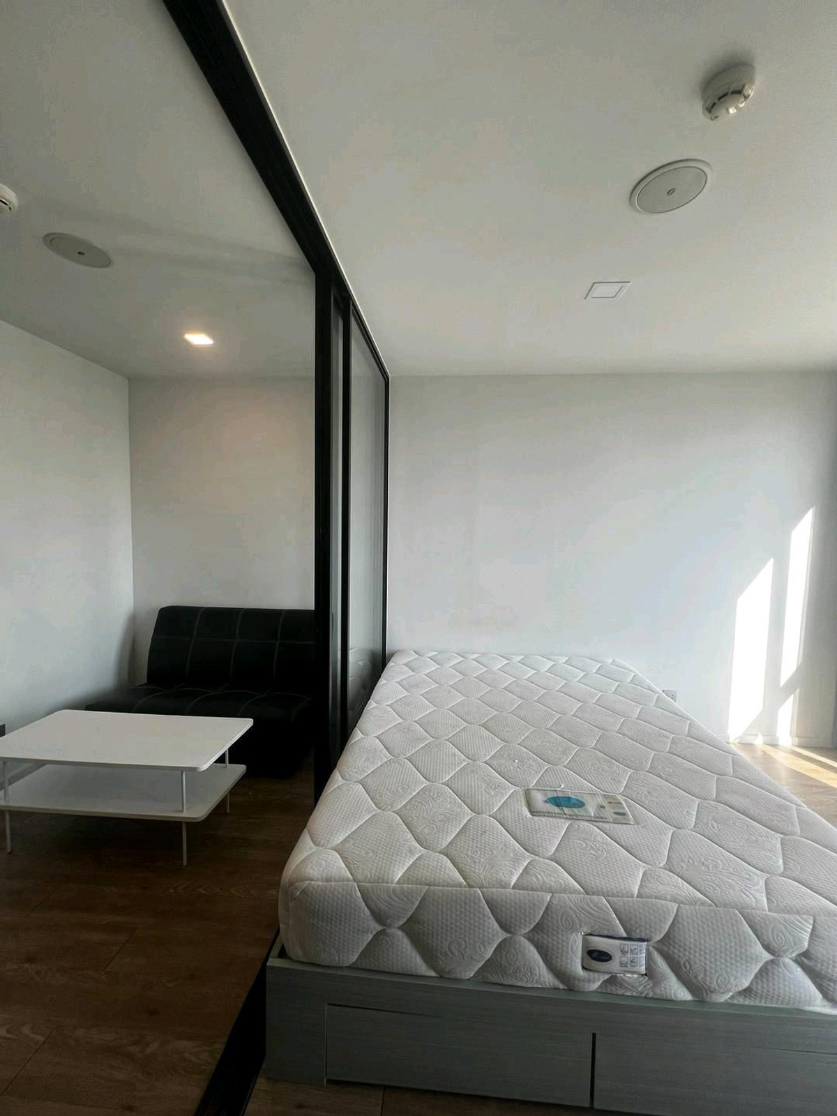 ขายคอนโดลาดพร้าว เซ็นทรัลลาดพร้าว : #แอทโมซ ลาดพร้าว 15
ด่วน🌃✅ขายคอนโด แอทโมซ ลาดพร้าว 15 ขนาด 25 ตรม.ชั้น 8 ตึก A ราคา 1.8 ล.ใกล้ mrt ลาดพร้าว เซ็นทรัลลาดพร้าว(ขายขาดทุน)