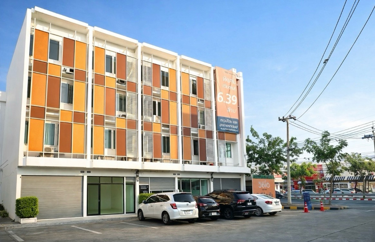 ให้เช่าอาคารพาณิชย์มีนบุรี-ร่มเกล้า : Owner post, ตึกแถวว่างให้เช่า มีกั้นห้องทุกชั้น ติดถนนราษฎร์พัฒนา ซอยมีสทีน ตรงข้าม Tops supermaket และ community mall