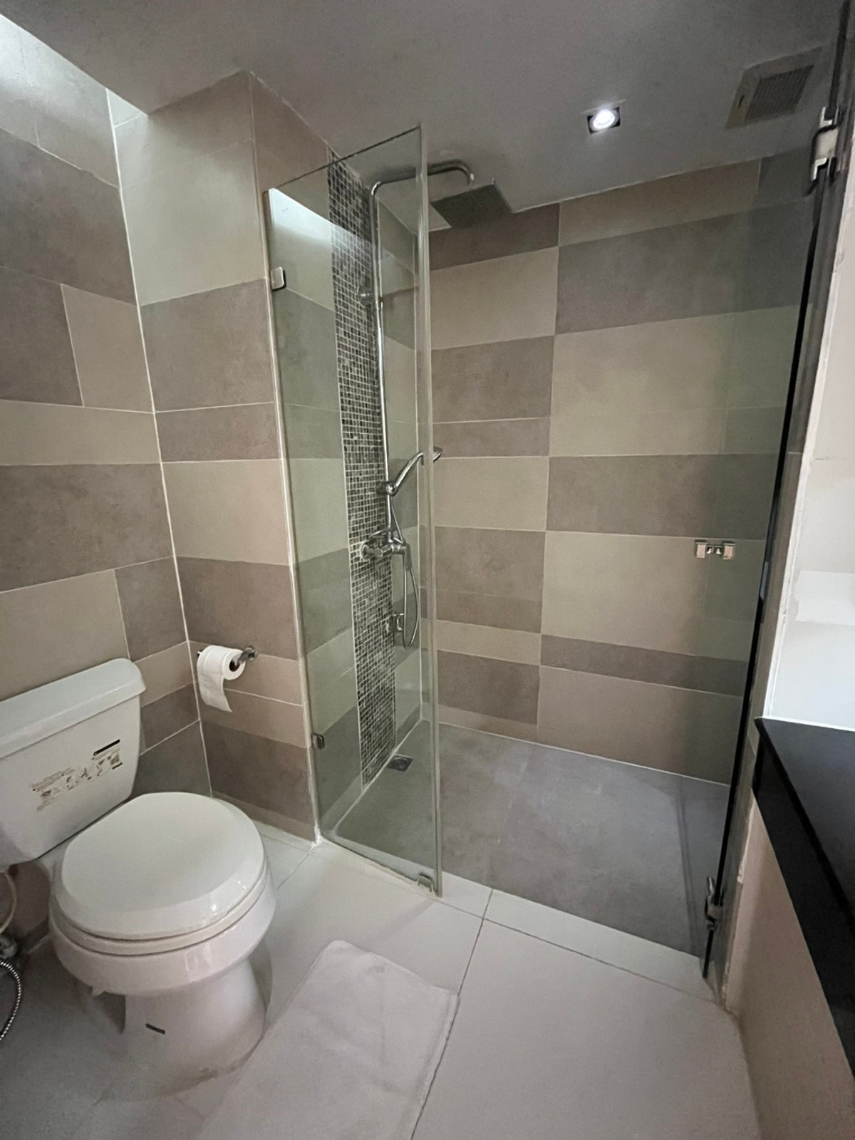 ขายคอนโดนานา :  ขายคอนโด Sukhumvit Suite ใจกลางสุขุมวิท ใกล้ BTS อโศก