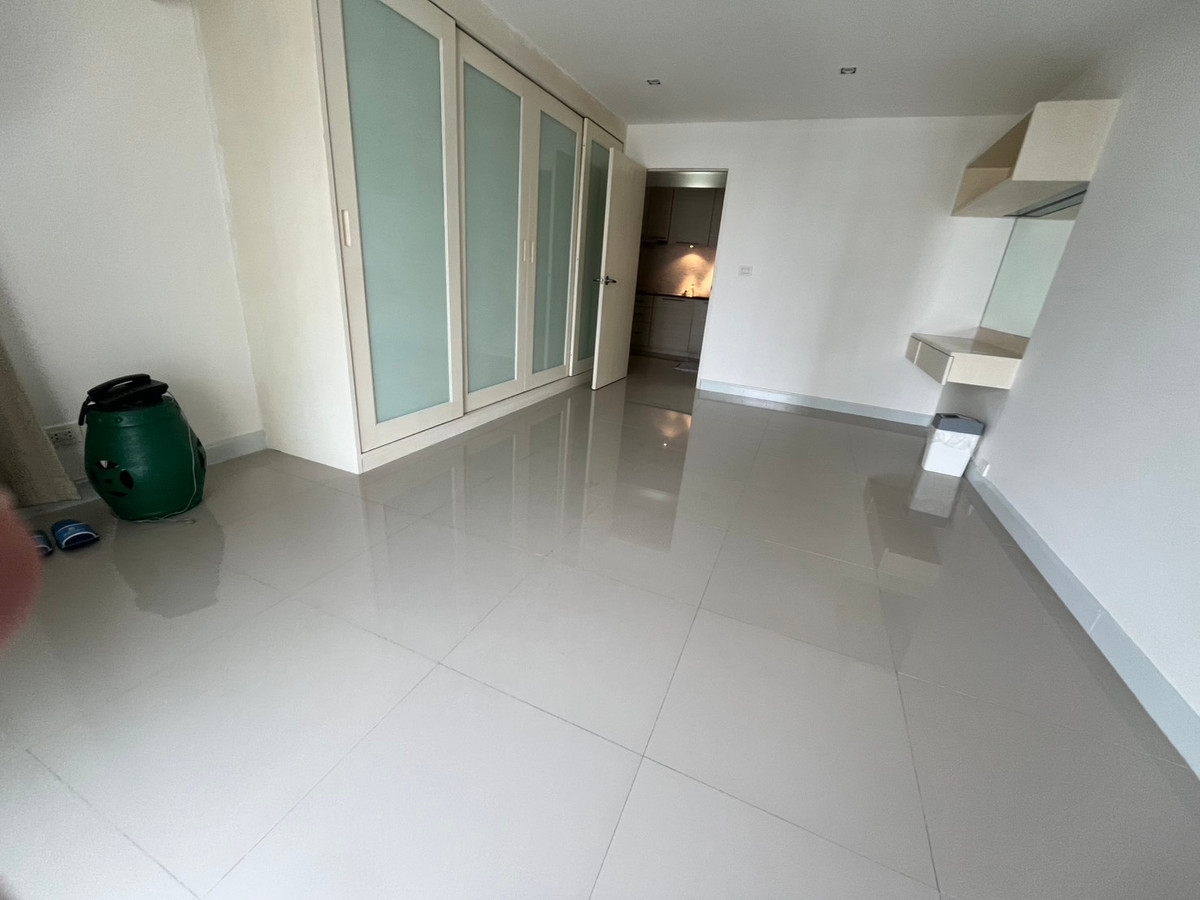 ขายคอนโดนานา :  ขายคอนโด Sukhumvit Suite ใจกลางสุขุมวิท ใกล้ BTS อโศก