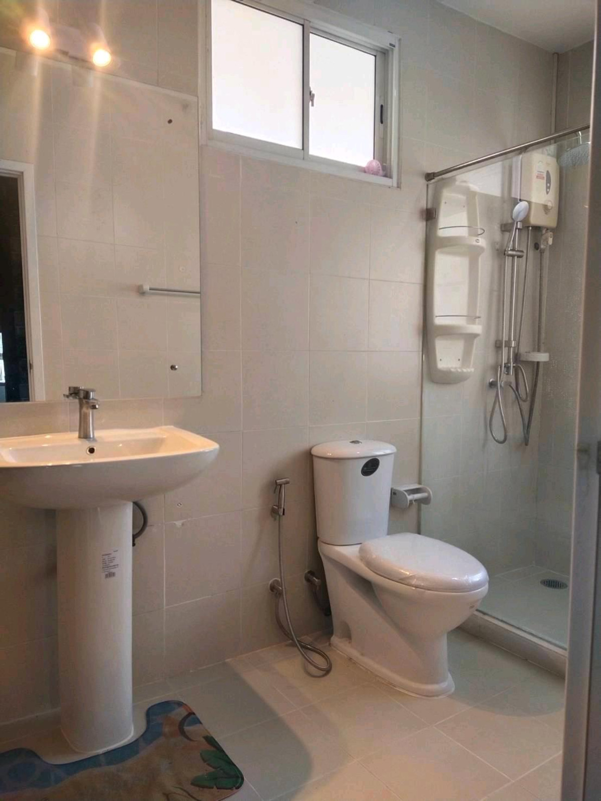 For RentHousePathum Thani,Rangsit, Thammasat : FOR RENT] Spacious 4BR House at Pruksa Village 24 Scenery, Rangsit-Klong 2