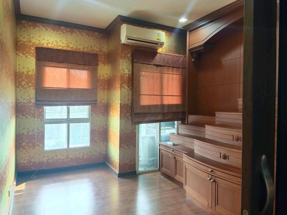 For RentHousePathum Thani,Rangsit, Thammasat : FOR RENT] Spacious 4BR House at Pruksa Village 24 Scenery, Rangsit-Klong 2