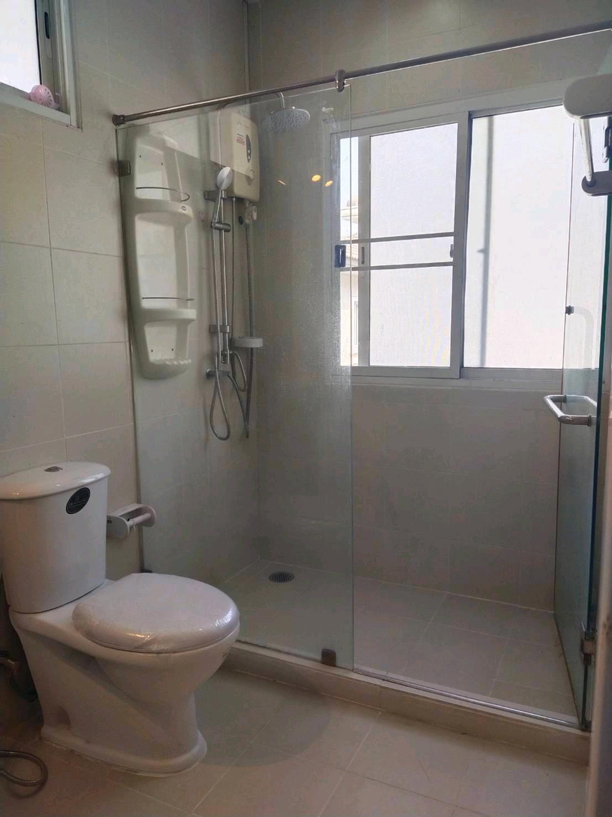 For RentHousePathum Thani,Rangsit, Thammasat : FOR RENT] Spacious 4BR House at Pruksa Village 24 Scenery, Rangsit-Klong 2