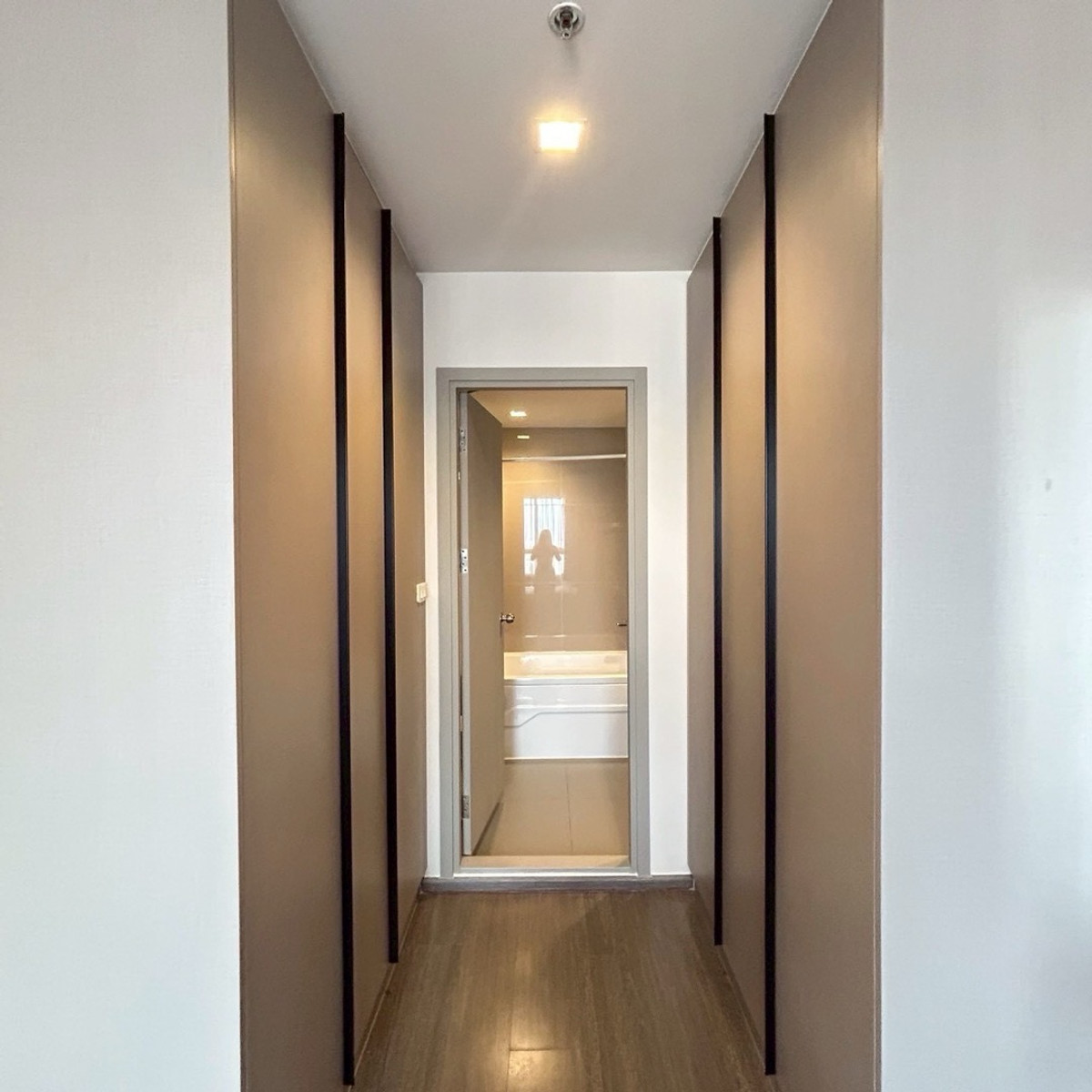 ให้เช่าคอนโดอ่อนนุช อุดมสุข : For rent 19,000 /Month 1 Bed+อ่างอาบน้ำ IDEO สุขุมวิท 93“ 30 เมตร to BTS บางจาก รับระยะสั้น