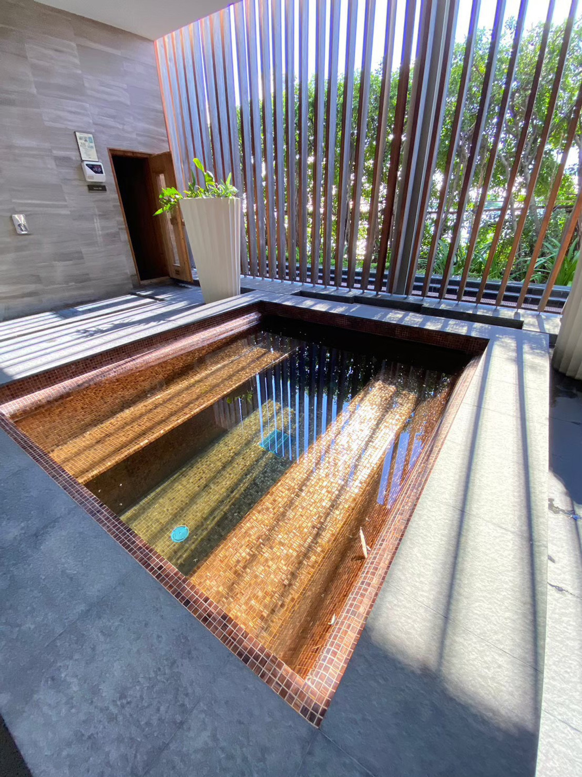 CondoWitthayu, Chidlom, Langsuan, Ploenchit : 🌟 For rent/sale 185 Rajadamri (185 Rajadamri), spacious, airy room, beautiful city view, elegantly decorated, 5 star hotel style.