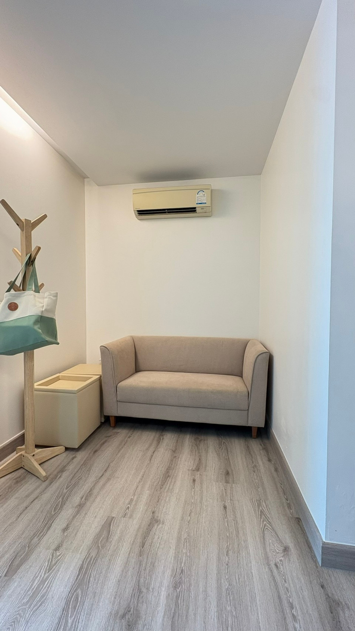 ขายคอนโดรัชดา ห้วยขวาง : ขายคอนโด⚡Emerald Residence ห้องรีโนเวทใหม่ใกล้รถไฟฟ้าห้วยขวาง