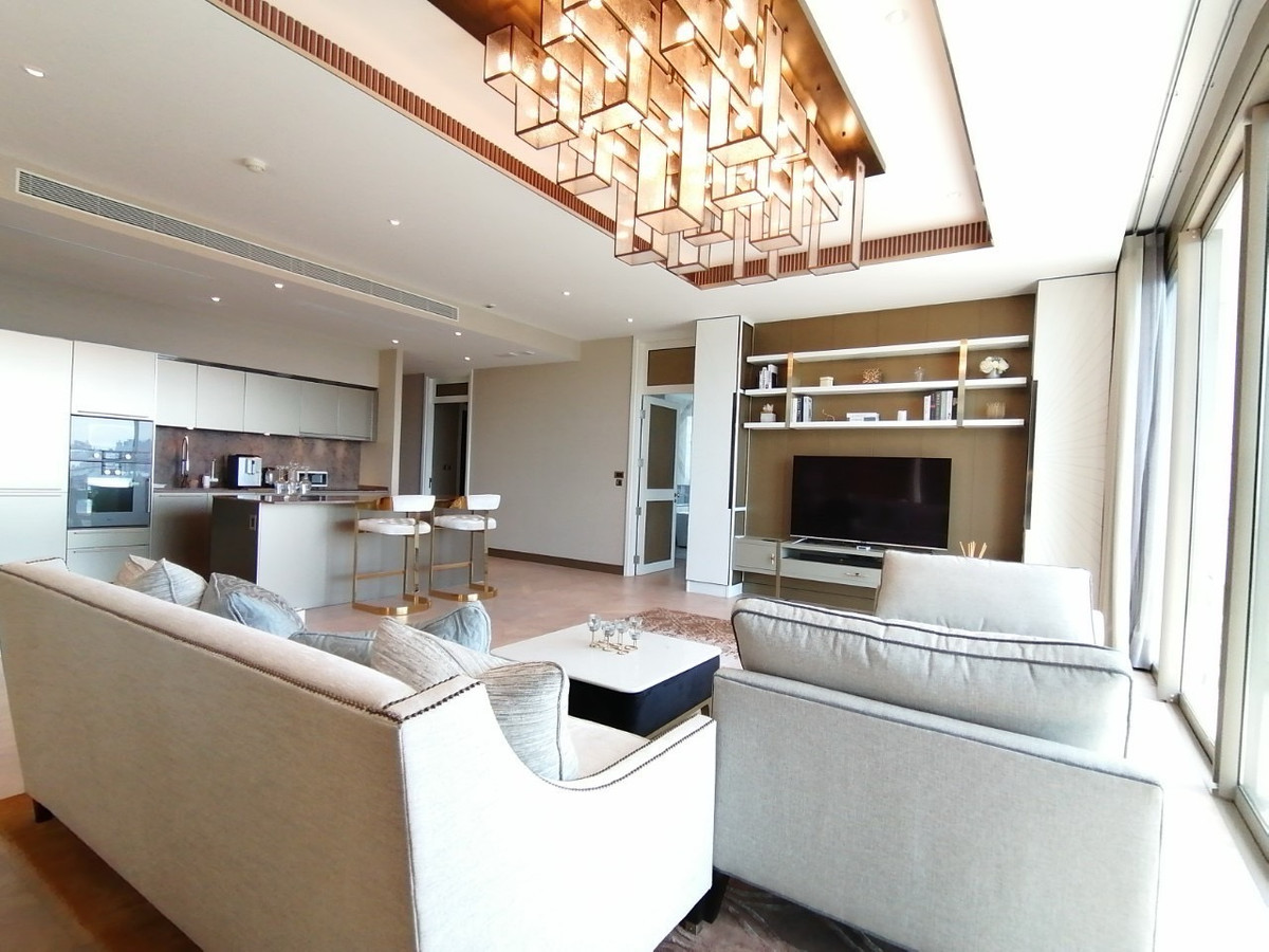 For RentCondoWongwianyai, Charoennakor : 3 bathrooms near ICON siam at Mandarin Oriental residence, Contact 062-496-6454