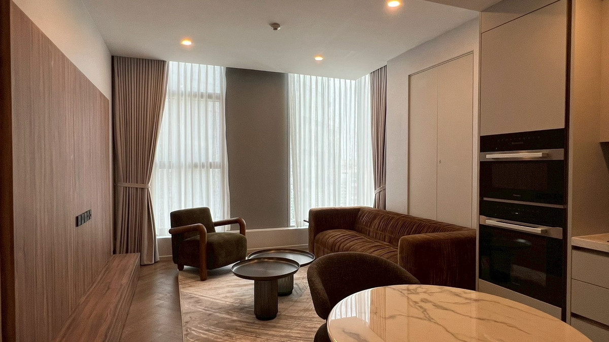 ให้เช่าคอนโดสุขุมวิท อโศก ทองหล่อ : 1 ห้องนอน 1 ห้องน้ำ ที่ The Residences 38 , Contact 062-496-6454