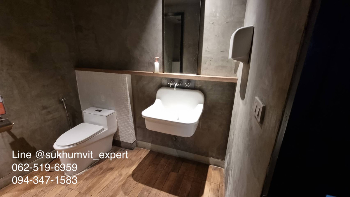 For RentRetail SpaceSukhumvit, Asoke, Thonglor : Phrom Phong | Ground Floor Commercial Space for Rent | Beautiful Building