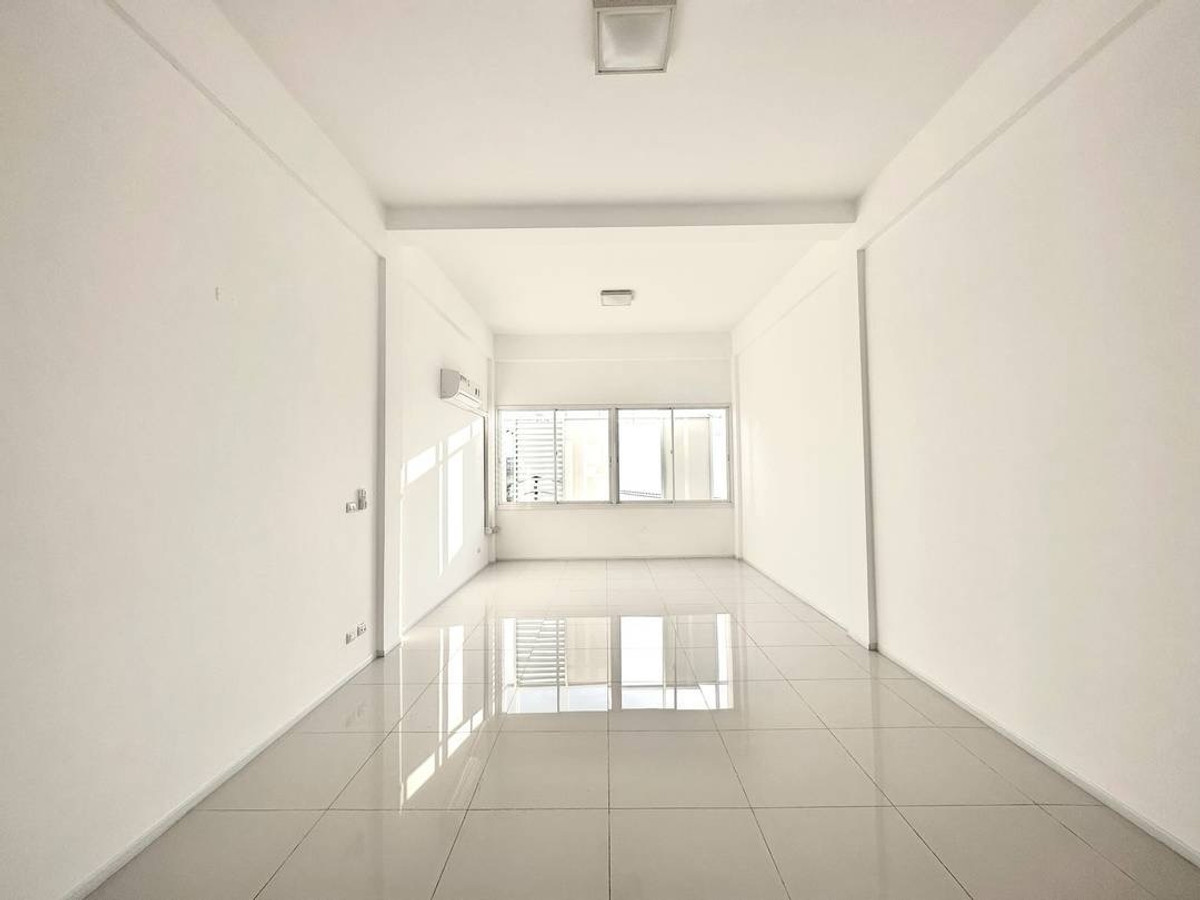 For RentShop HouseMin Buri, Romklao : Owner post, welcome agency, Commercial Building/Office for rent. Next to Rat Phatthana Road, Soi Misteen, opposite Tops supermaket and community mall.