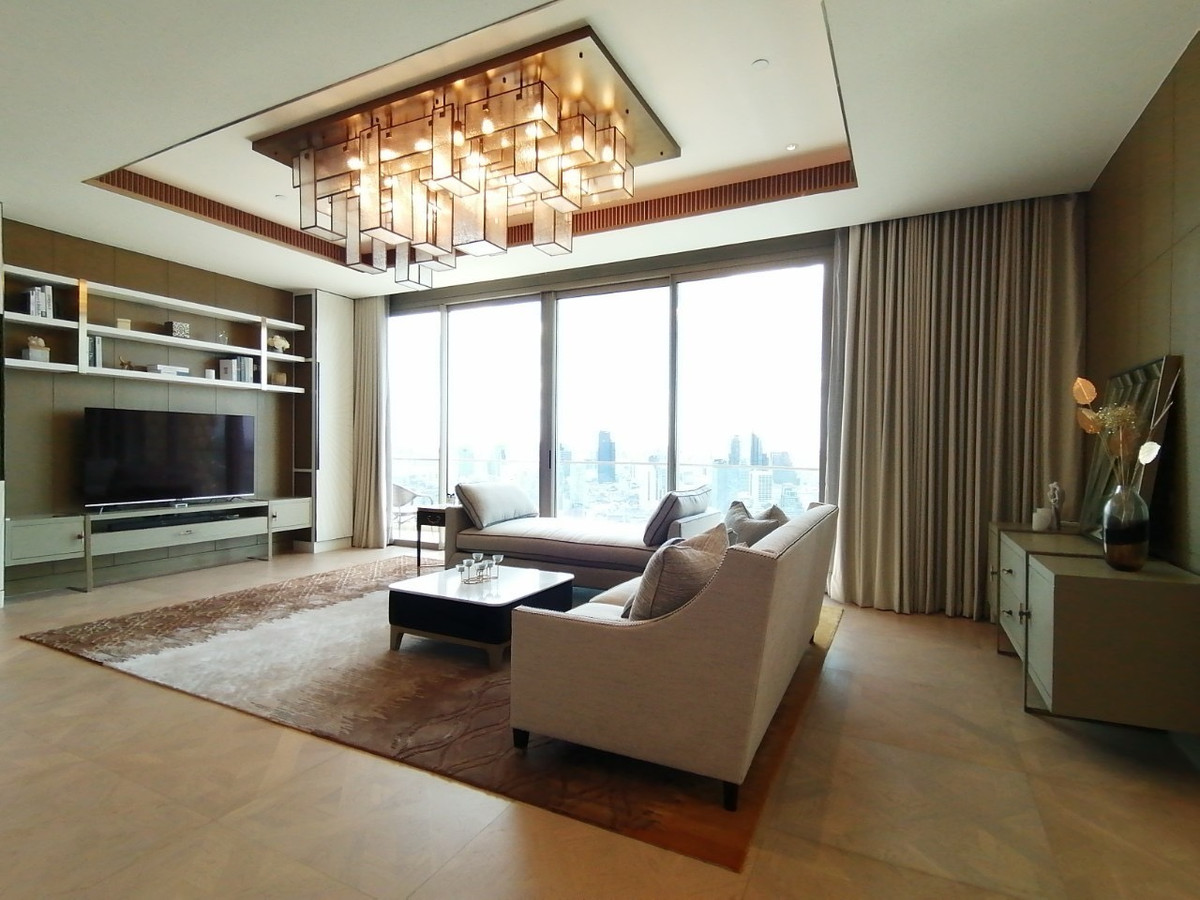 For RentCondoWongwianyai, Charoennakor : 3 bathrooms near ICON siam at Mandarin Oriental residence, Contact 062-496-6454