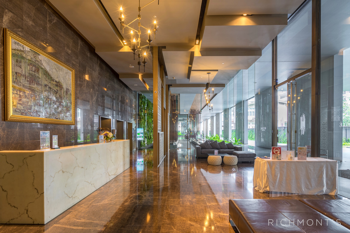 ให้เช่าคอนโดนานา : 3 ห้องนอน 3 ห้องน้ำ ที่ Hyde Sukhumvit 13, Contact 062-496-6454