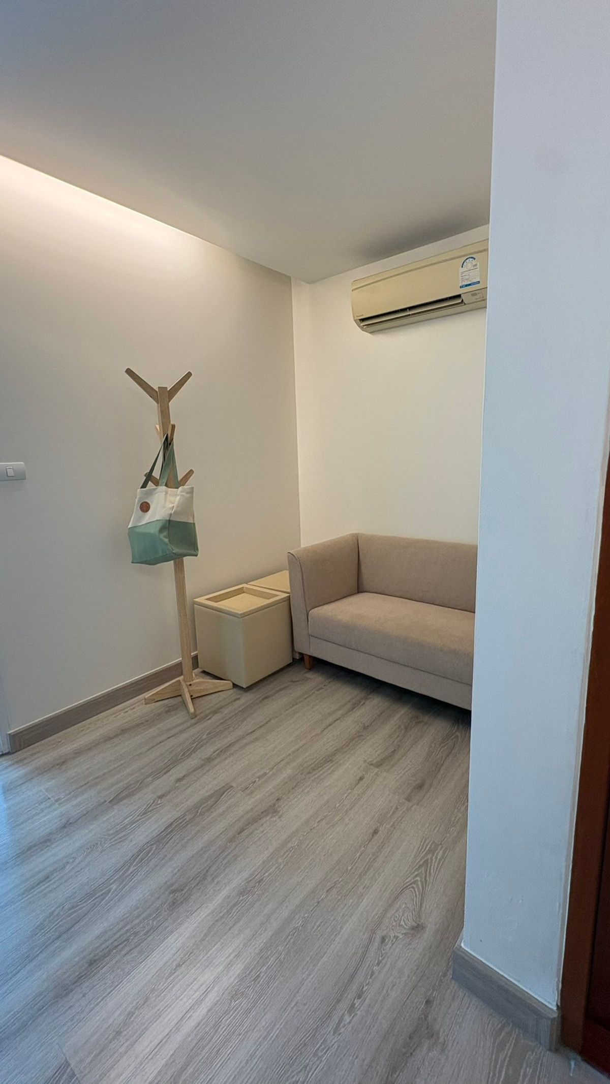 ขายคอนโดรัชดา ห้วยขวาง : ขายคอนโด⚡Emerald Residence ห้องรีโนเวทใหม่ใกล้รถไฟฟ้าห้วยขวาง