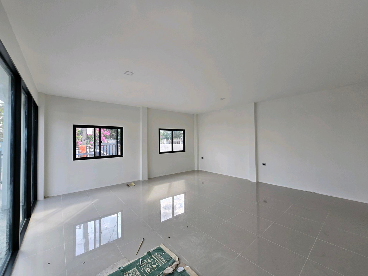 ขายบ้านวิภาวดี ดอนเมือง หลักสี่ :  ✨ บ้านเดี่ยวรีโนเวทใหม่ทั้งหลังพร้อมอยู่ในทำเลเมืองเอก รังสิต 4ห้องนอน ขนาดใหญ่400ตรม. ใกล้มหาวิทยาลัย, ตลาด, สนามบิน และห้างสรรพสินค้า