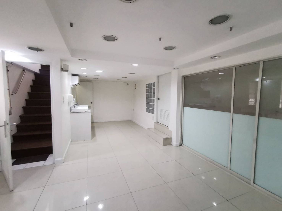 For RentShop HouseLadprao101, Happy Land, The Mall Bang Kapi : 💥 CC-9799💥 For Rent: Two adjoining commercial buildings in a prime location, Ladprao 67-67/1. 👉Add Line @fastcondo