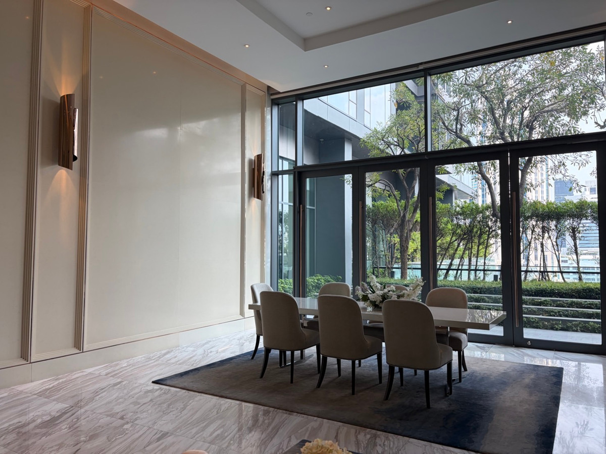 For RentCondoNana, North Nana,Sukhumvit13, Soi Nana : Q1 Sukhumvit, luxury condo, 3 bedrooms, 147.5 sq m, next to BTS Nana, new room.