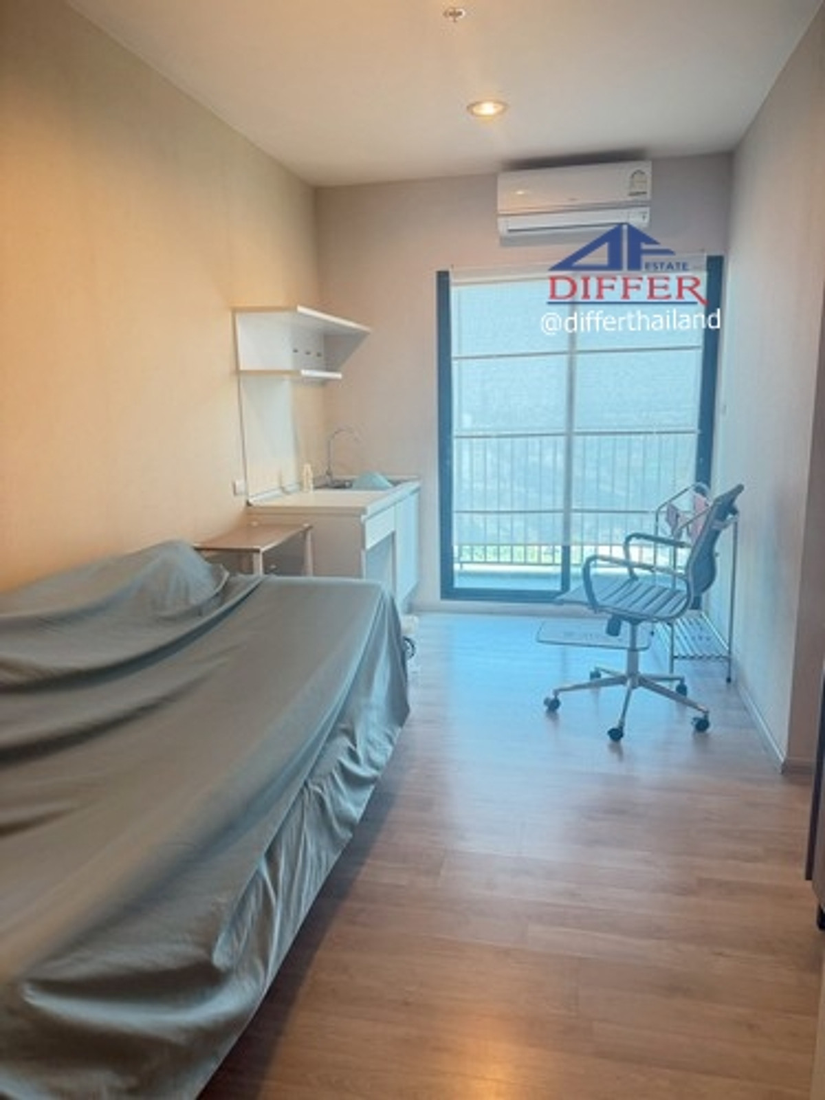 For RentCondoNonthaburi, Bang Yai, Bangbuathong : Dfb0129 Plum Condo Central Station for rent, East-facing, 27th floor, next to Central Westgate.