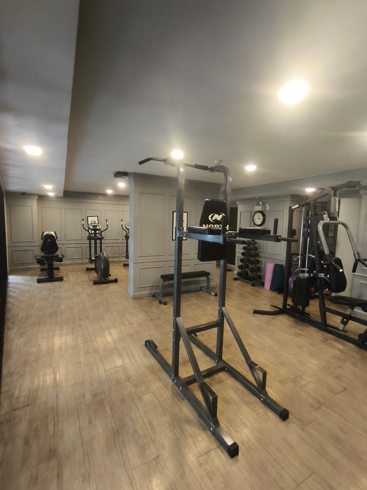 For SaleCondoLadprao, Central Ladprao : Chapter One Ladprao Soi 1 condo, good transport, near shopping center