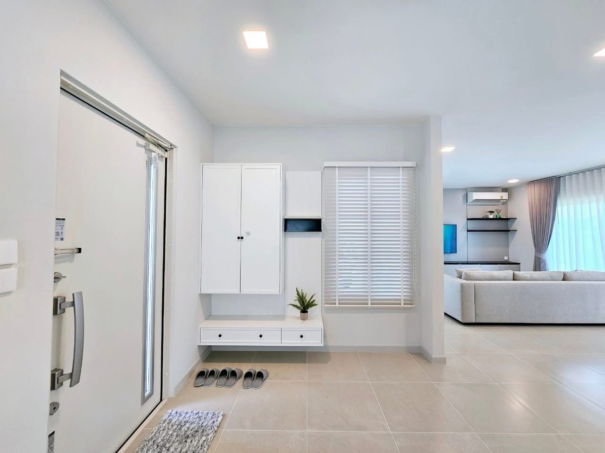 For RentHouseBangna, Bearing, Lasalle : House for Rent: Chaiyapruek Bangna Km.15