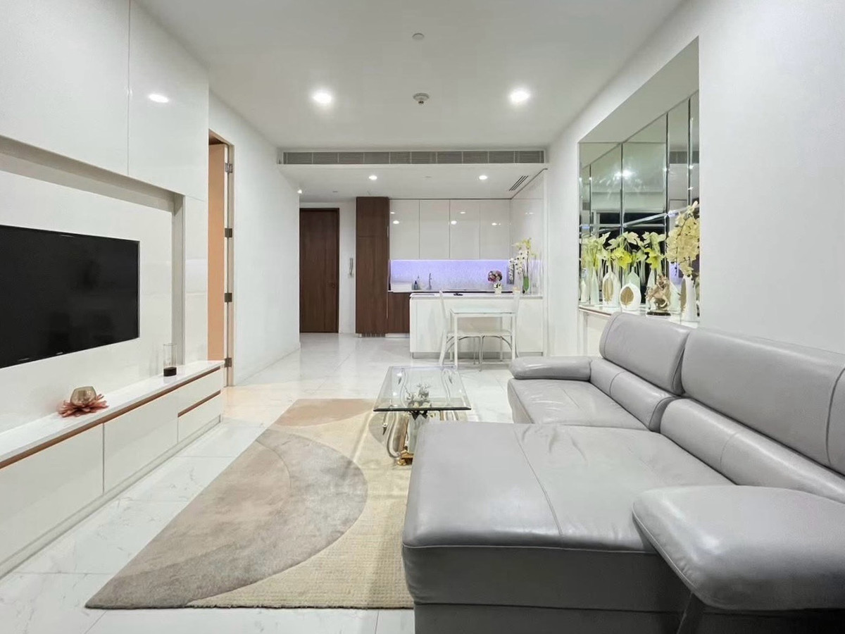 ให้เช่าคอนโดวิทยุ ชิดลม หลังสวน : 🔹185 Rajadamri 🔹• 1 bedroom, 1 bathroom • High floor • Fully decorated, ready to move in (Fully Furnished) • Usable area 70 sq m.