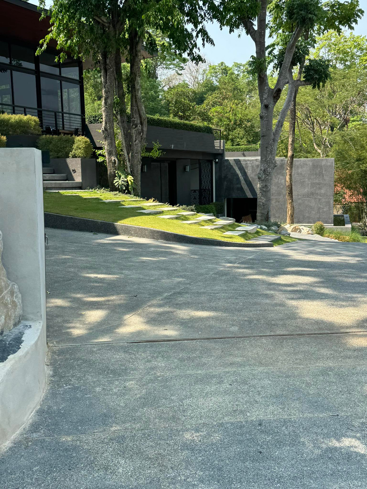 For SaleHousePak Chong KhaoYai : 🍃Private Pool Villa for sale in Khao Yai, large area 338 sq m, 6 bedrooms, built-in furniture.  With private swimming pool The atmosphere is shady and quiet.