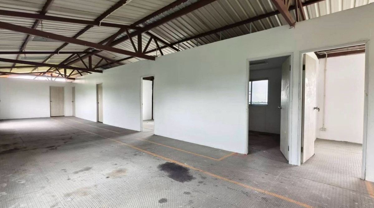 ให้เช่าโกดังลาดกระบัง สุวรรณภูมิ : ให้เช่าโกดัง ซอยลาดกระบัง42 ซอยในสุด เป็นส่วนตัว ที่จอดรถเยอะ