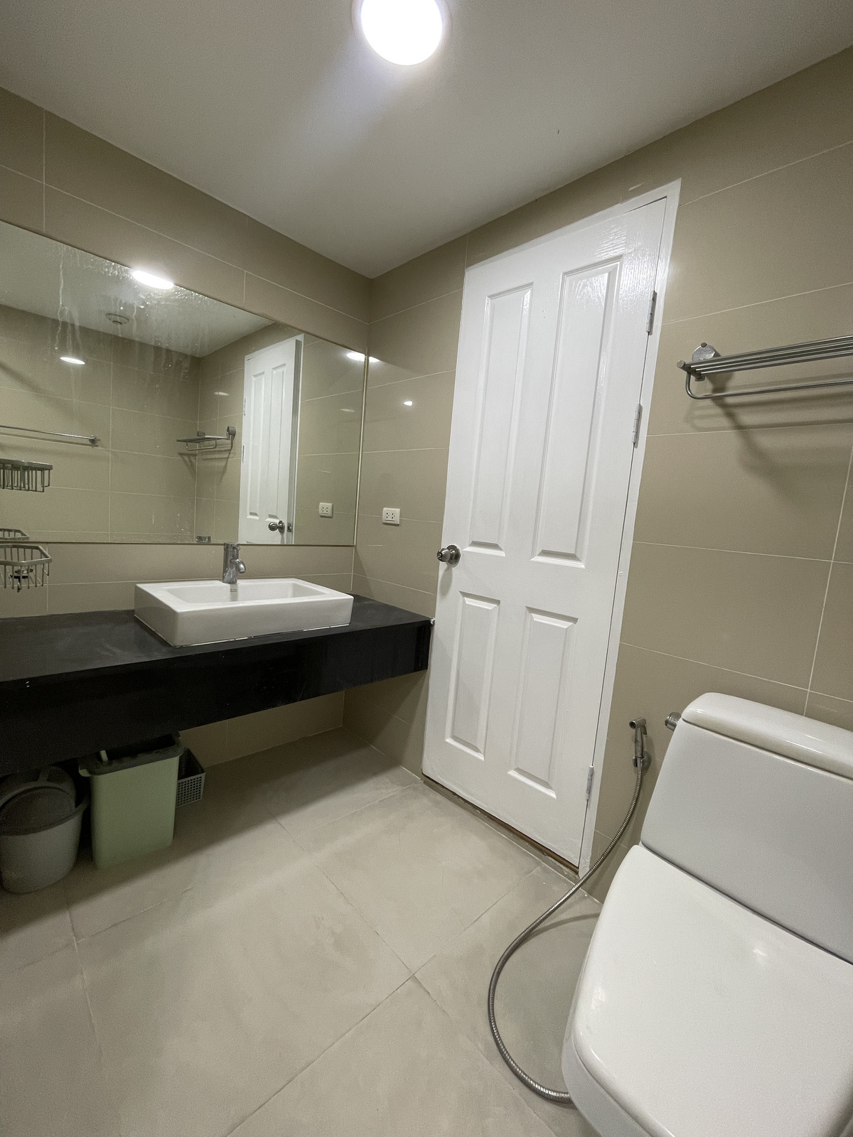 For RentCondoRama9, Petchburi, RCA : Belle Grand Rama9  3 bed 2 bath 102 Sq,m Rental price 50,000 Baht call Nong 096-2615656 Ready to touring everyday  เบล แกรนด์ พระราม 9 3นอน 2น้ำ พื้นที่ 102 ตรม เช่า 50,000 บาท  สนใจโทร น้อง 096-2615656 พร้อมให้นัดหมายเข้าชมทุกวัน   Location : Pharam 9   