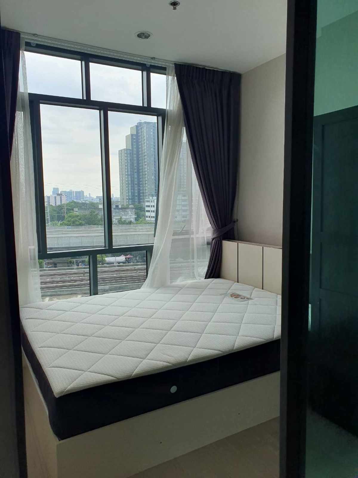 ให้เช่าคอนโดบางซื่อ วงศ์สว่าง เตาปูน : เช่า รหัส PR880 คอนโด Metro Sky บางซื่อ - ประชาชื่น