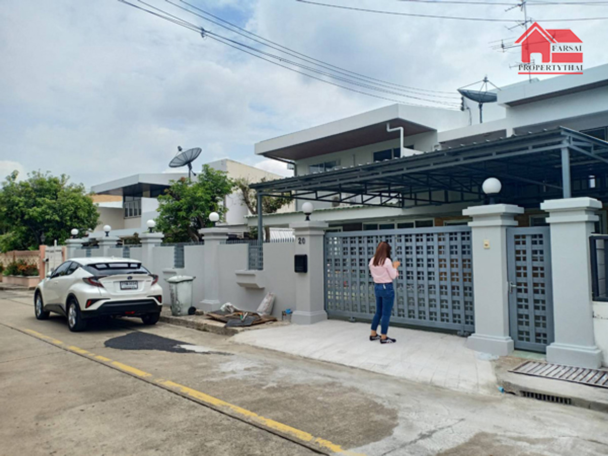 ให้เช่าบ้านพัฒนาการ ศรีนครินทร์ : ให้เช่าบ้านเดี่ยว 2 ชั้น เนื้อที่ 99 ตารางวา 6 ห้องนอน 3 ห้องน้ำ แอร์ เฟอร์บางส่วนตกแต่งใหม่ ถนน พัฒนาการ เขตสวนหลวง ราคาเช่า 35,000 บ/ด