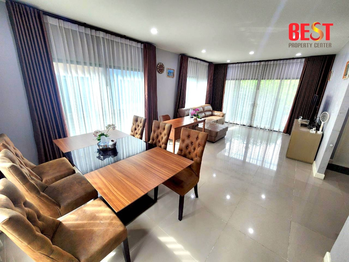 For SaleHousePathum Thani,Rangsit, Thammasat : Single House for Sale – Burasiri Rangsit–Pathum Thani Good condition | Convenient location | Selling at cost Lightly lived in — owner selling due to relocation to another province   For viewing, please contact Khun Ning at 089-226-2428
