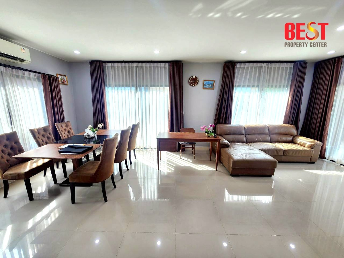 For SaleHousePathum Thani,Rangsit, Thammasat : Single House for Sale – Burasiri Rangsit–Pathum Thani Good condition | Convenient location | Selling at cost Lightly lived in — owner selling due to relocation to another province   For viewing, please contact Khun Ning at 089-226-2428