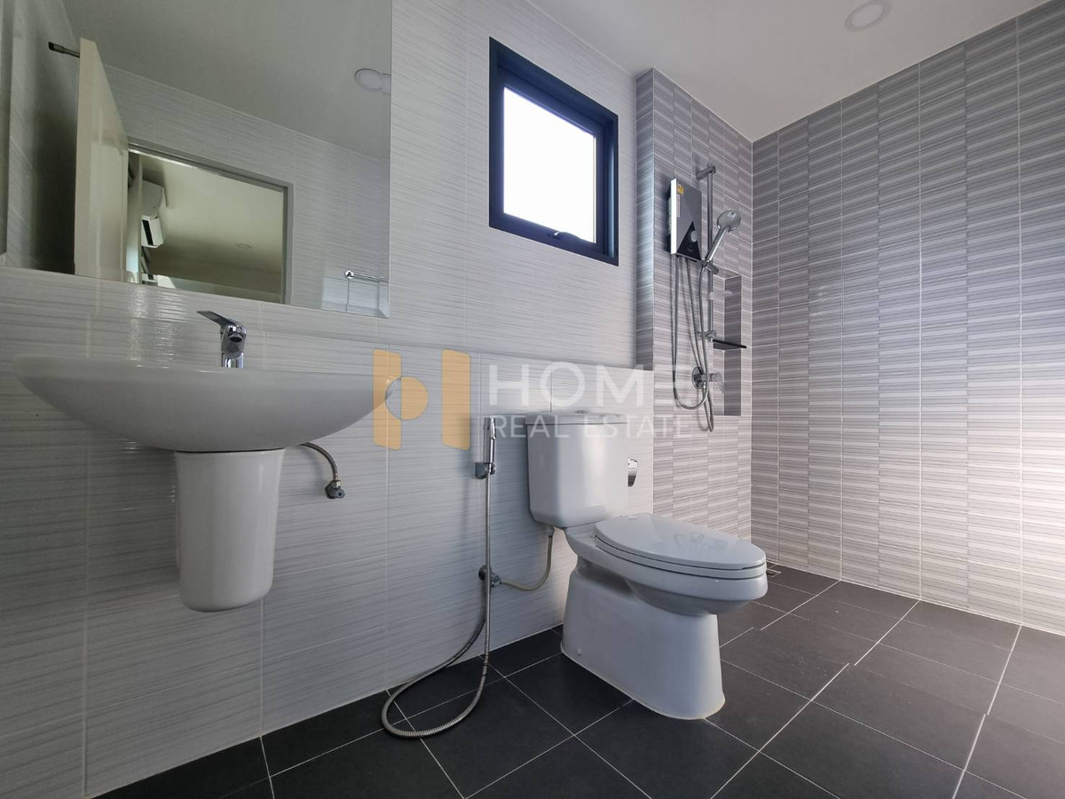 For SaleHouseRama5, Ratchapruek, Bangkruai : Detached house, Centro Ratchaphruek - Suanphak 3 / 4 Bedrooms (FOR SALE) AOM029