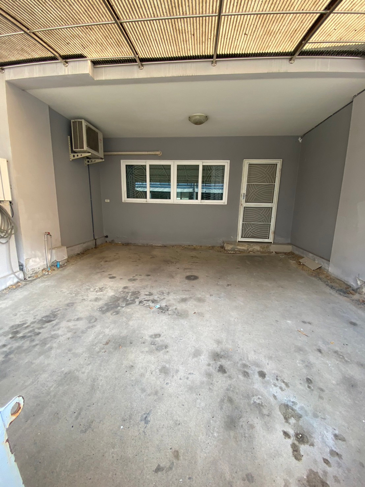 For RentTownhomePattanakan, Srinakarin : M303 2-story townhouse for rent, The Exclusive Pattanakarn 44.