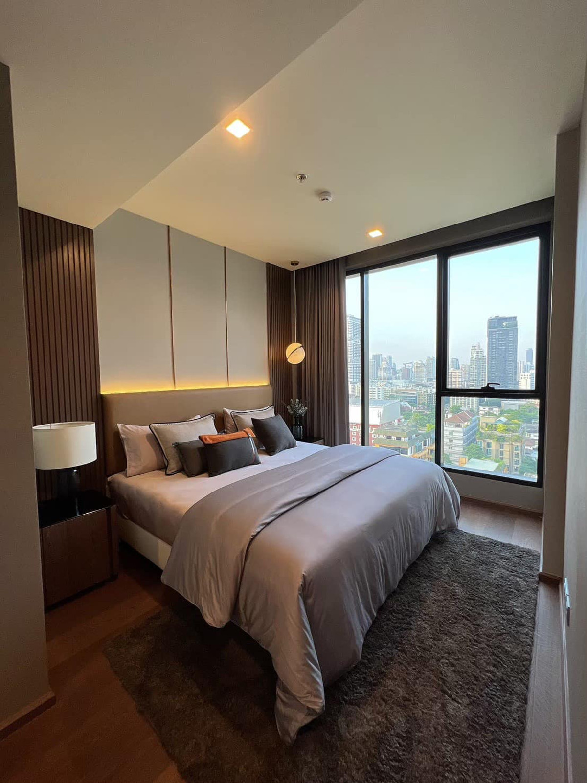 ให้เช่าคอนโดสุขุมวิท อโศก ทองหล่อ : ให้เช่า Ideo Q Sukhumvit 36 ราคา 49,000 บาท [TTr260112]