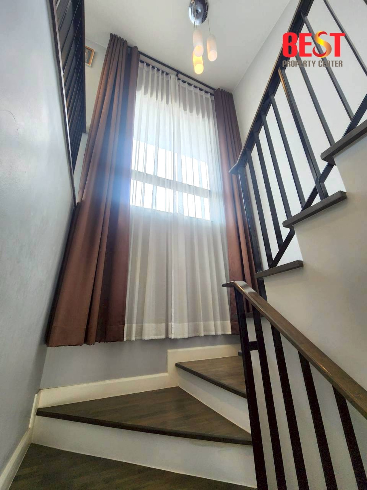 For SaleHousePathum Thani,Rangsit, Thammasat : Single House for Sale – Burasiri Rangsit–Pathum Thani Good condition | Convenient location | Selling at cost Lightly lived in — owner selling due to relocation to another province   For viewing, please contact Khun Ning at 089-226-2428